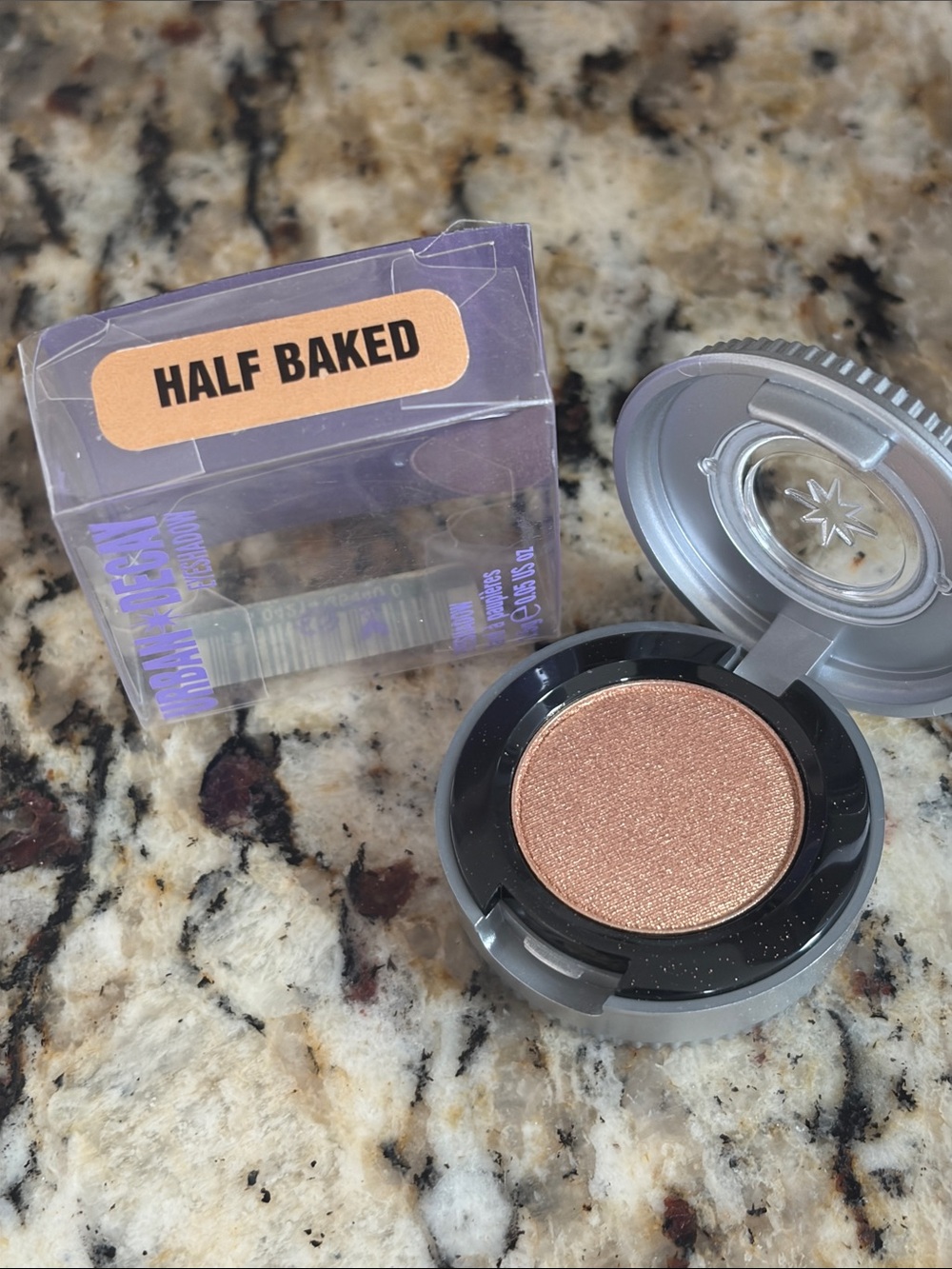💕⚡️Urban Decay Half Baked Eyeshadow Rare + HTF